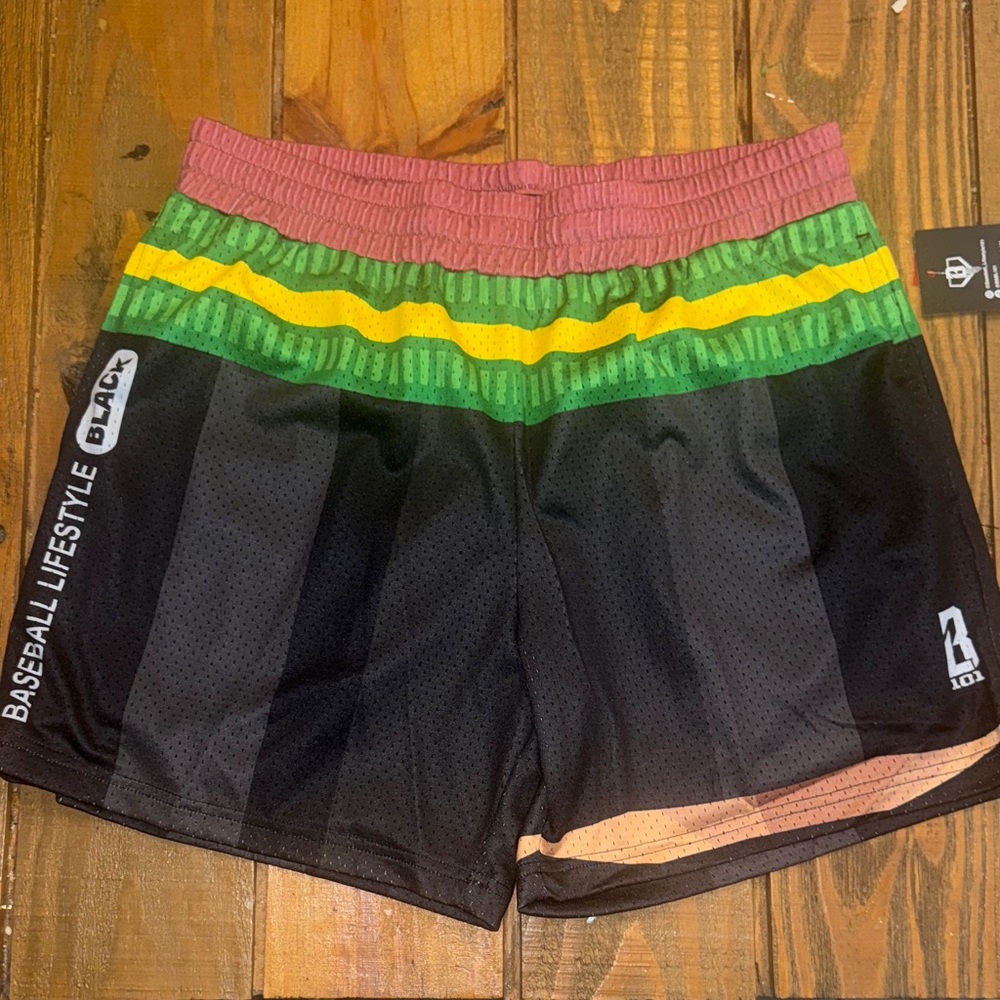 Baseball Lifestyle Men's Black PENCIL SHORTS NWT SIZE SMALL